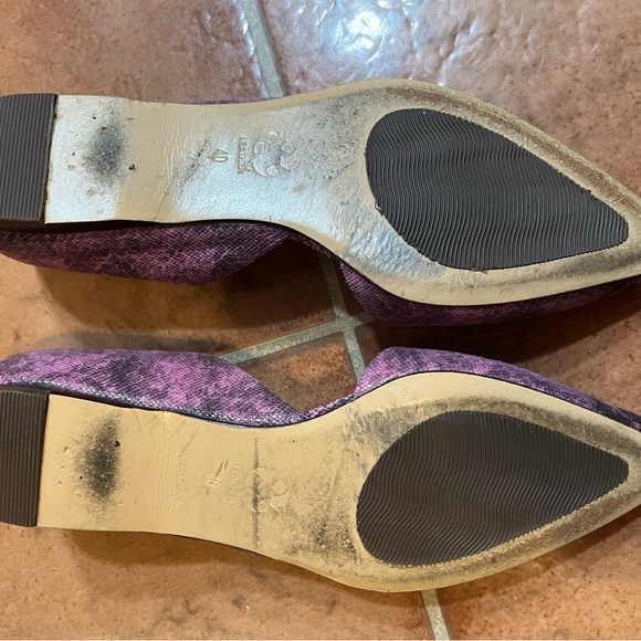 Super cool “snakeskin” shoes - Picture 3 of 3